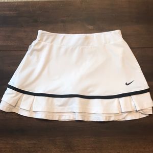 Nike Black stripe detail white tennis skirt